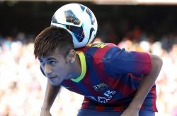 世界杯2026-2026世界杯四分之一关键战，波兰铁骑踏破日耳曼防线，苏亚雷斯传奇带队逆转巴西